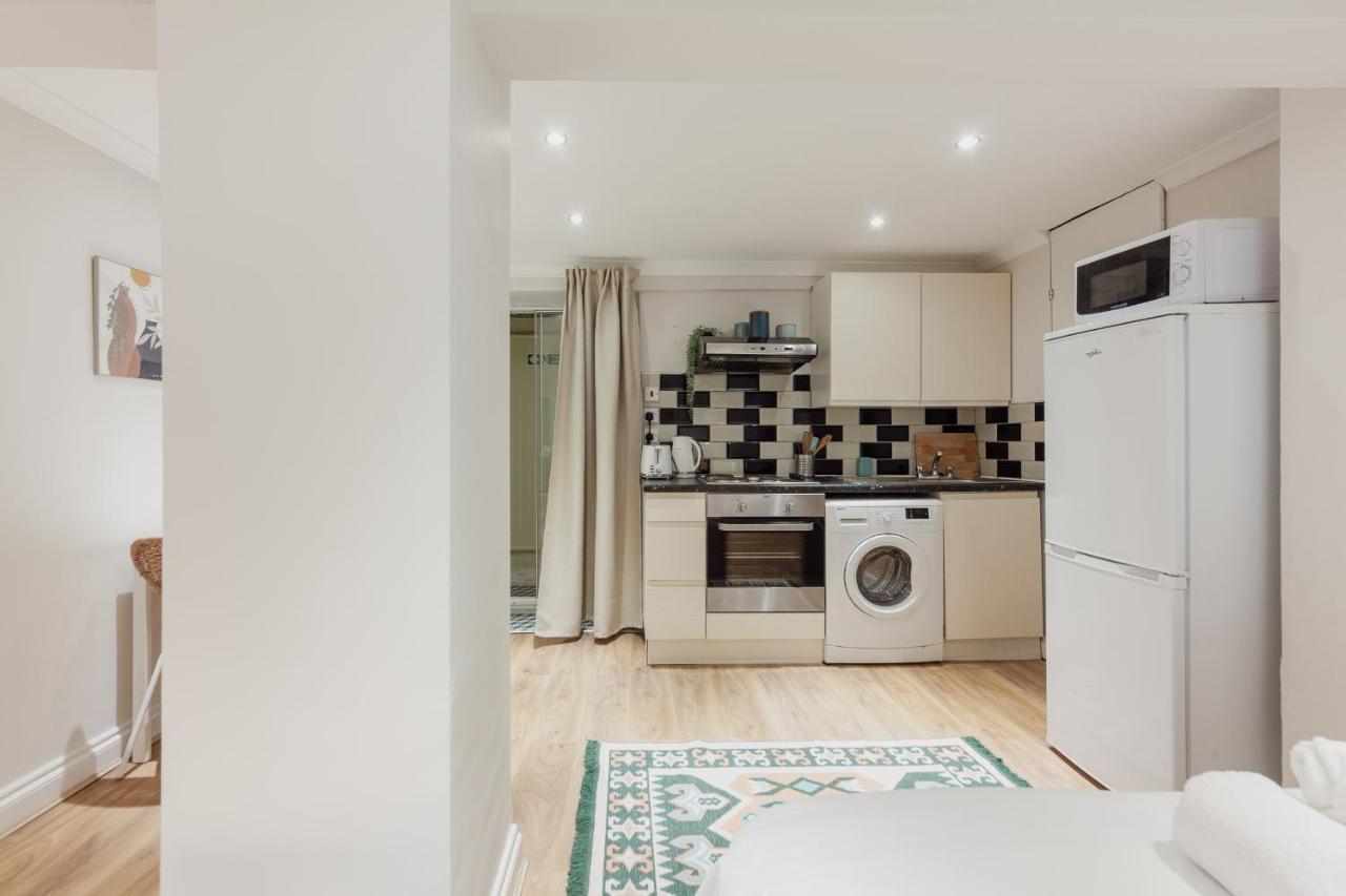Kensington Nest Serviced Studio London Exteriör bild